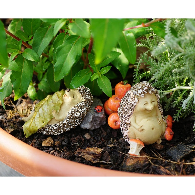 Top Collection 4408 Miniature Fairy Garden & Terrarium Hedgehog Sleeping with Leaf Blanket Statue, Small - Image 3
